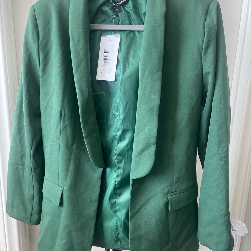 Elegant Green Women's Blazer